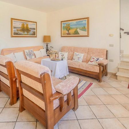 Awesome Home In Ariano Nel Polesine With Kitchen San Basilio Екстериор снимка