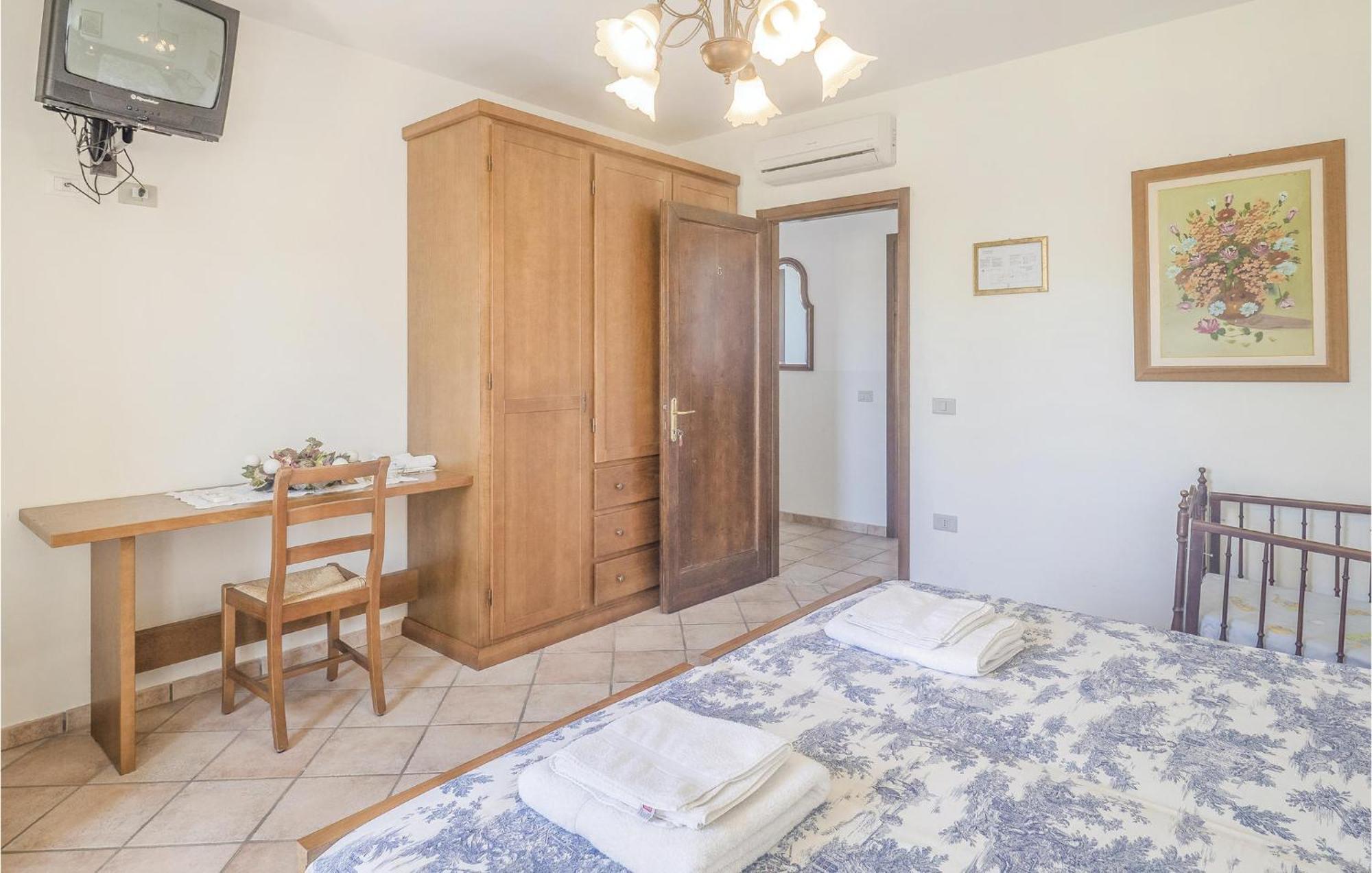 Awesome Home In Ariano Nel Polesine With Kitchen San Basilio Екстериор снимка