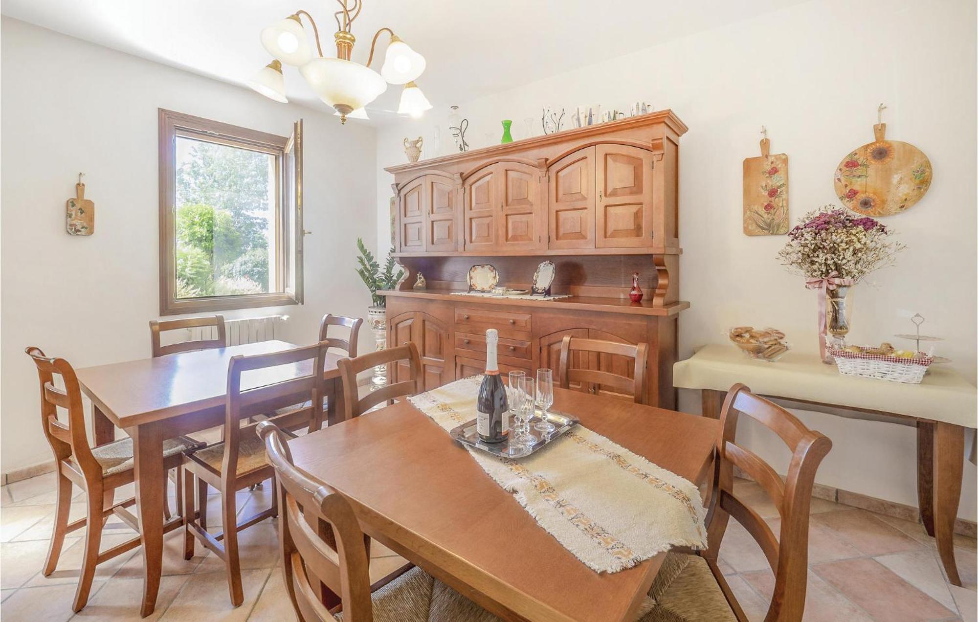Awesome Home In Ariano Nel Polesine With Kitchen San Basilio Екстериор снимка