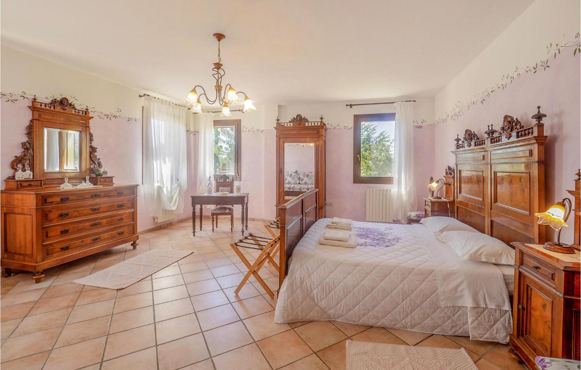 Awesome Home In Ariano Nel Polesine With Kitchen San Basilio Екстериор снимка
